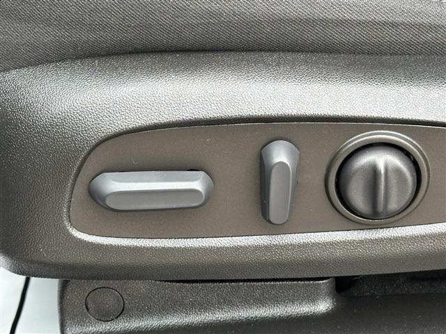 used 2022 Chevrolet Traverse car, priced at $29,395