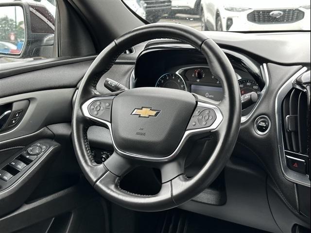 used 2022 Chevrolet Traverse car, priced at $29,395