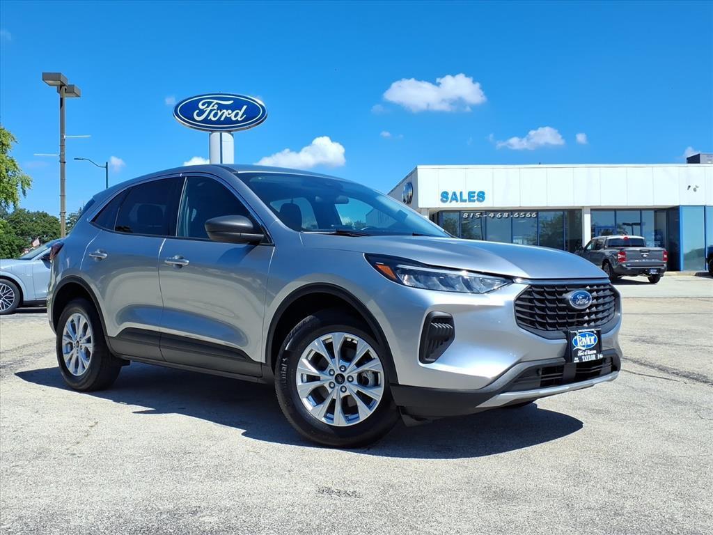 used 2023 Ford Escape car, priced at $26,318