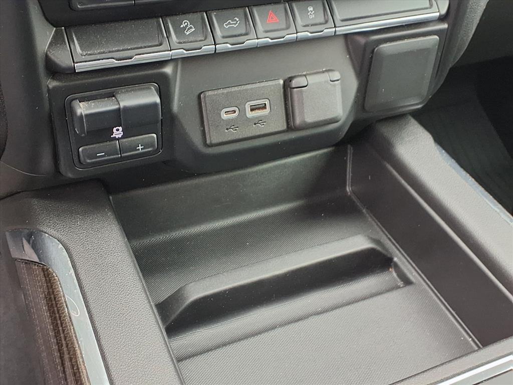 used 2021 Chevrolet Silverado 1500 car, priced at $38,995