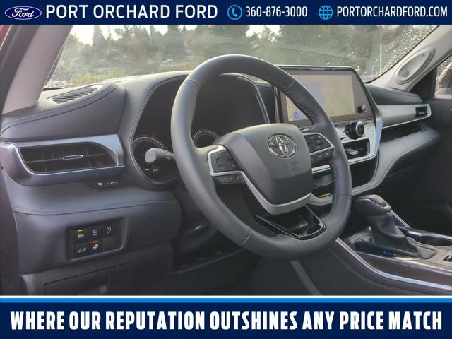 used 2024 Toyota Highlander car, priced at $52,981