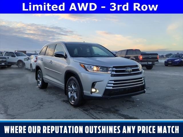 used 2019 Toyota Highlander car, priced at $32,881