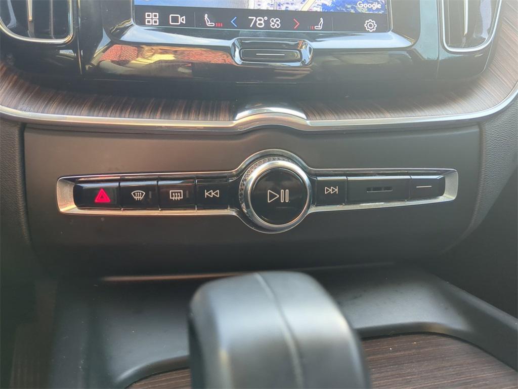 used 2022 Volvo XC60 car, priced at $24,781