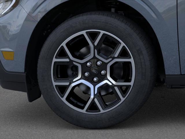 new 2025 Ford Maverick car, priced at $38,425