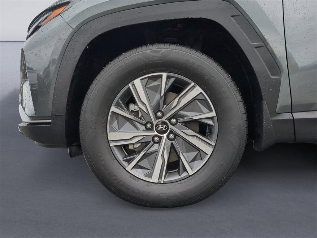 used 2024 Hyundai TUCSON Hybrid car, priced at $25,981