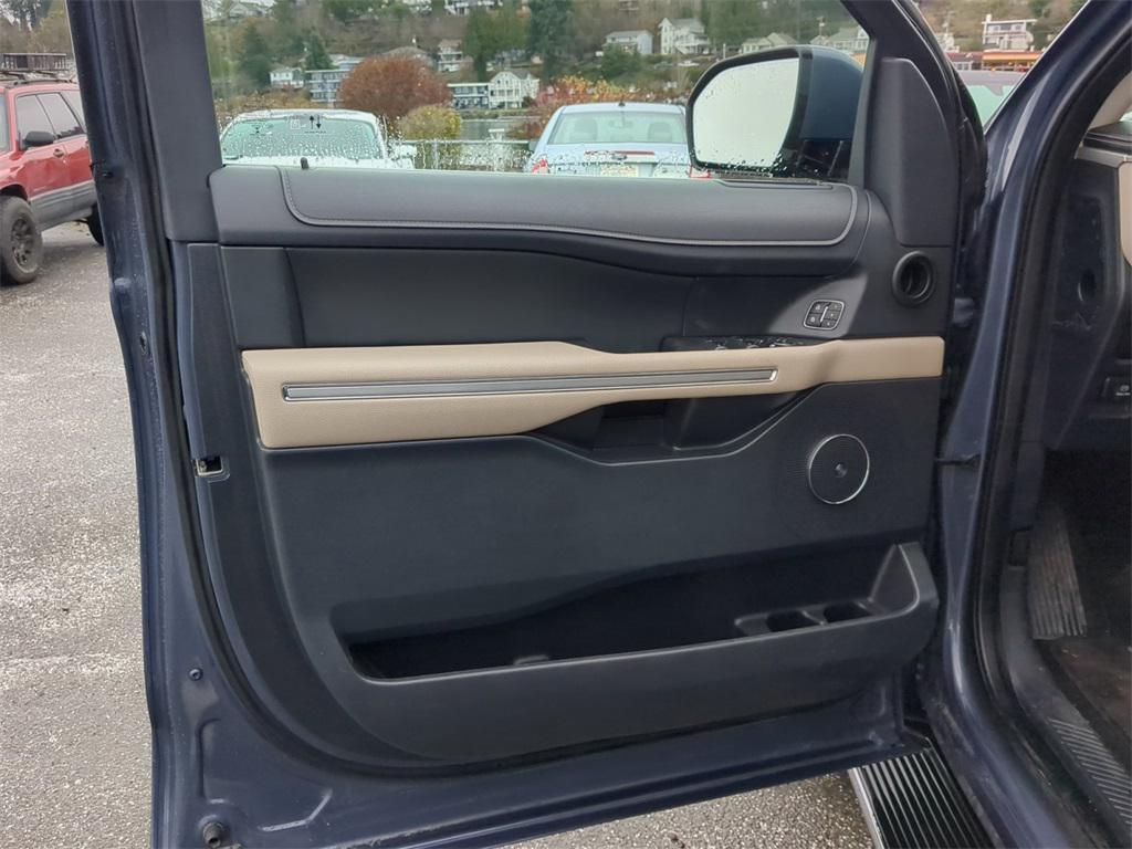 used 2023 Ford Expedition car, priced at $50,481