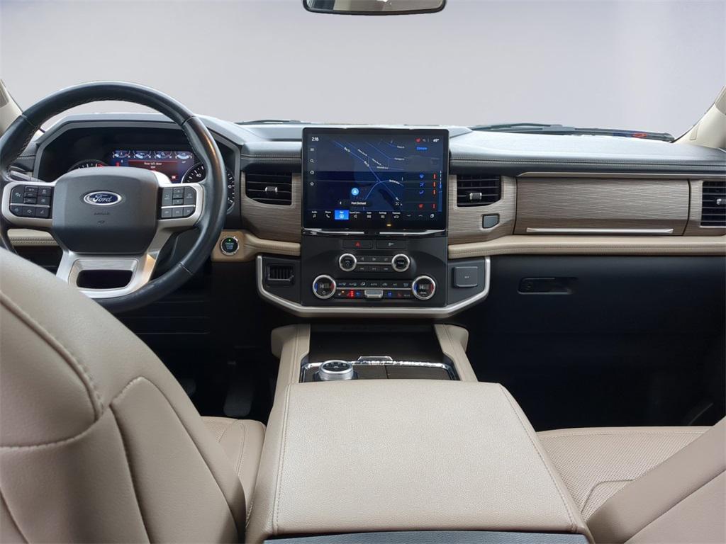 used 2023 Ford Expedition car, priced at $50,481
