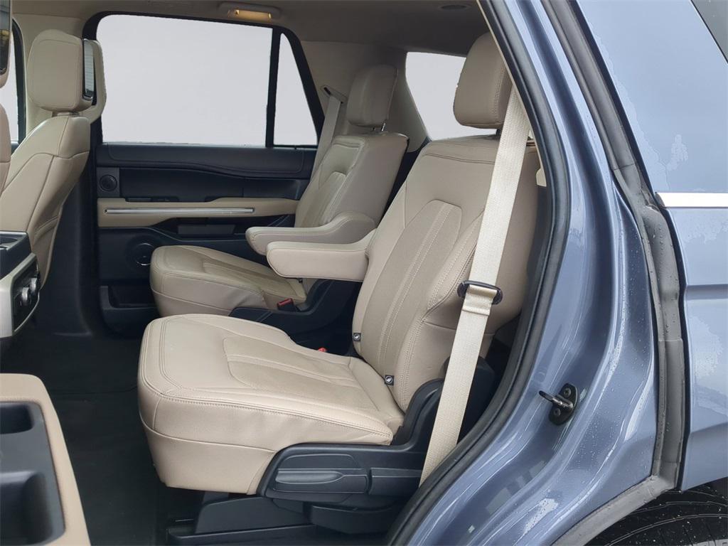 used 2023 Ford Expedition car, priced at $50,481