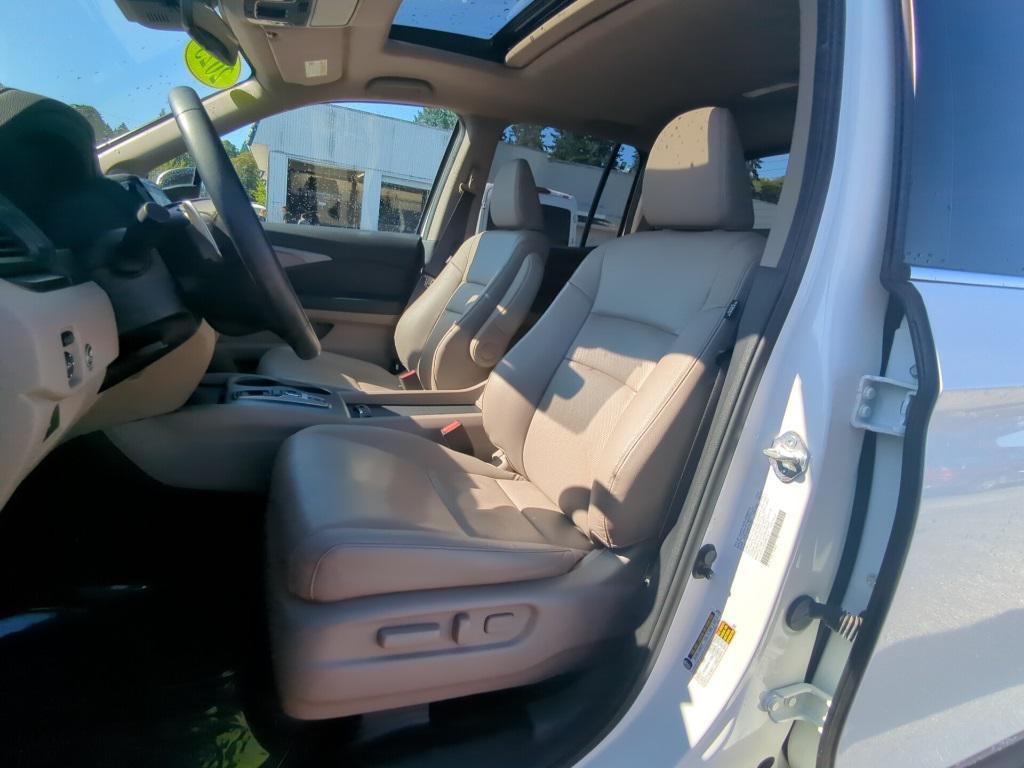 used 2023 Honda Ridgeline car, priced at $31,000