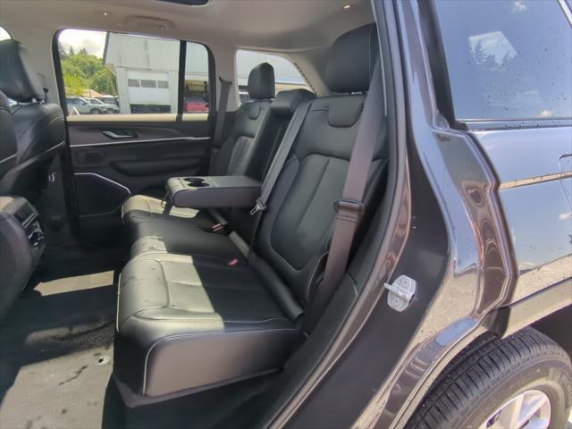 used 2022 Jeep Grand Cherokee car, priced at $32,881