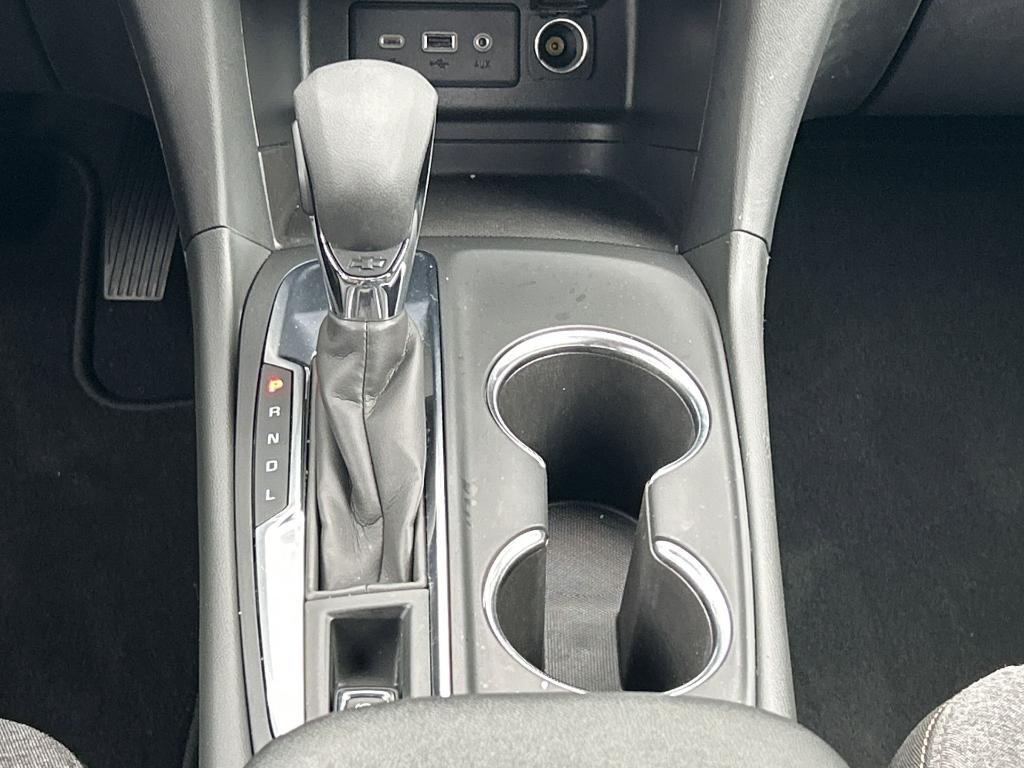 used 2022 Chevrolet Equinox car, priced at $22,350