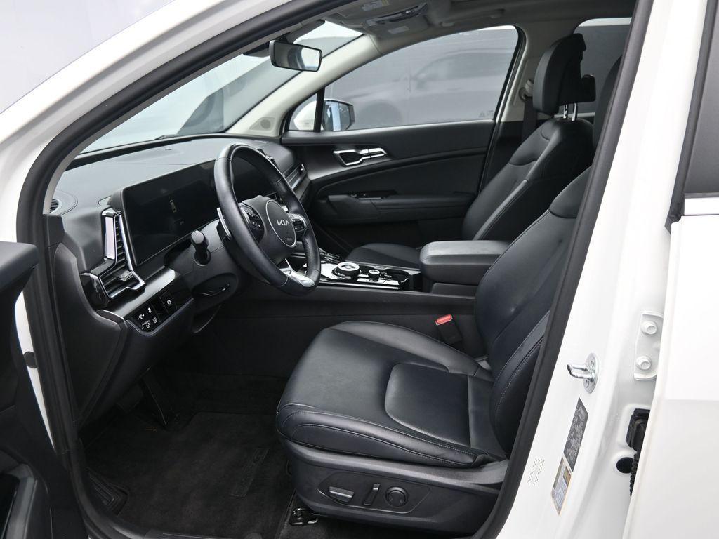 used 2024 Kia Sportage Hybrid car, priced at $25,214