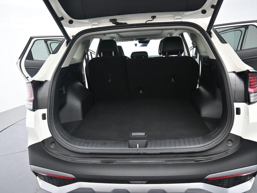 used 2024 Kia Sportage Hybrid car, priced at $25,214
