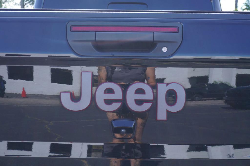 used 2021 Jeep Gladiator car, priced at $31,888