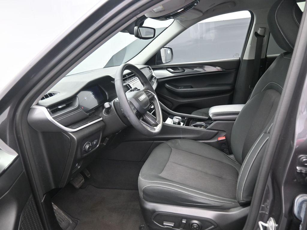 used 2023 Jeep Grand Cherokee L car, priced at $26,879