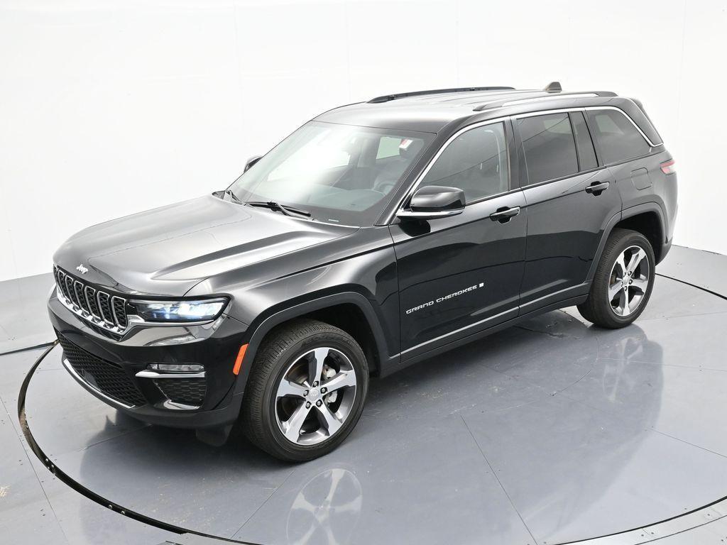 used 2023 Jeep Grand Cherokee car, priced at $31,362