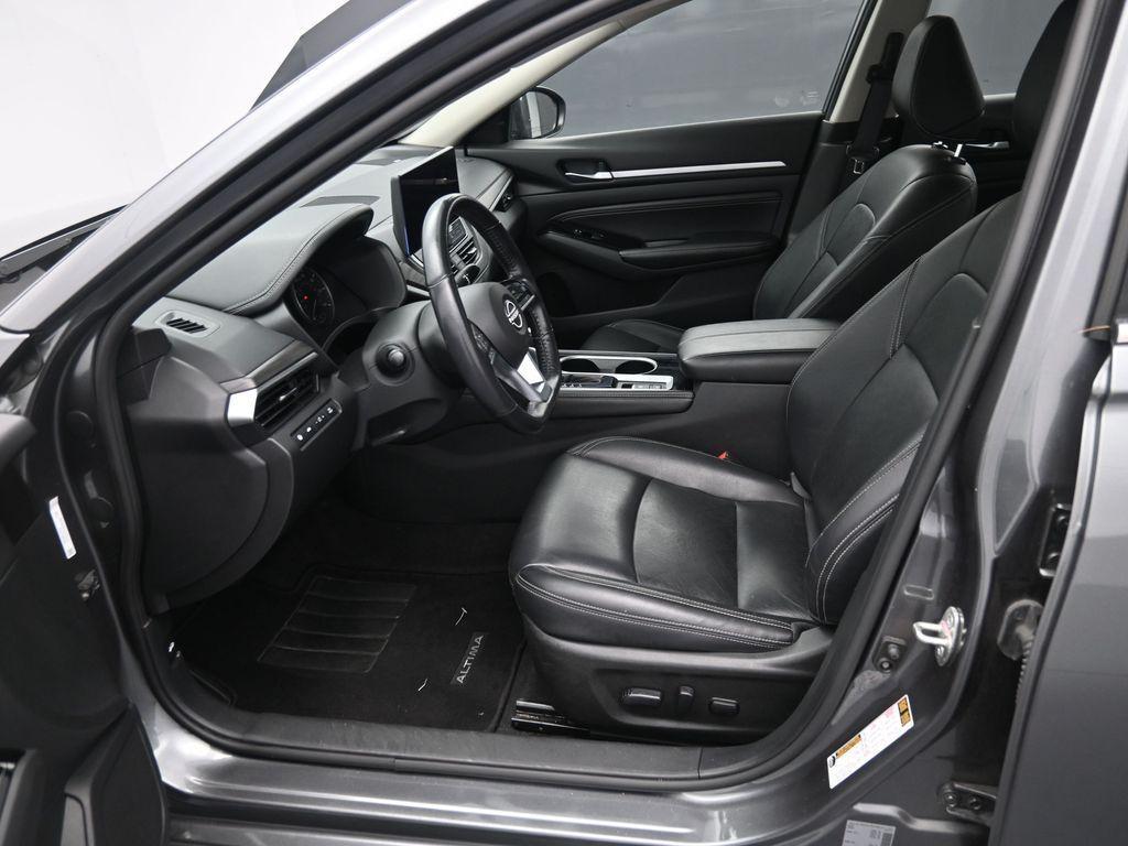 used 2023 Nissan Altima car, priced at $18,887