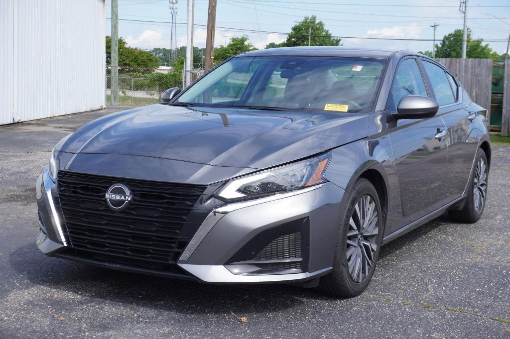 used 2023 Nissan Altima car, priced at $19,646