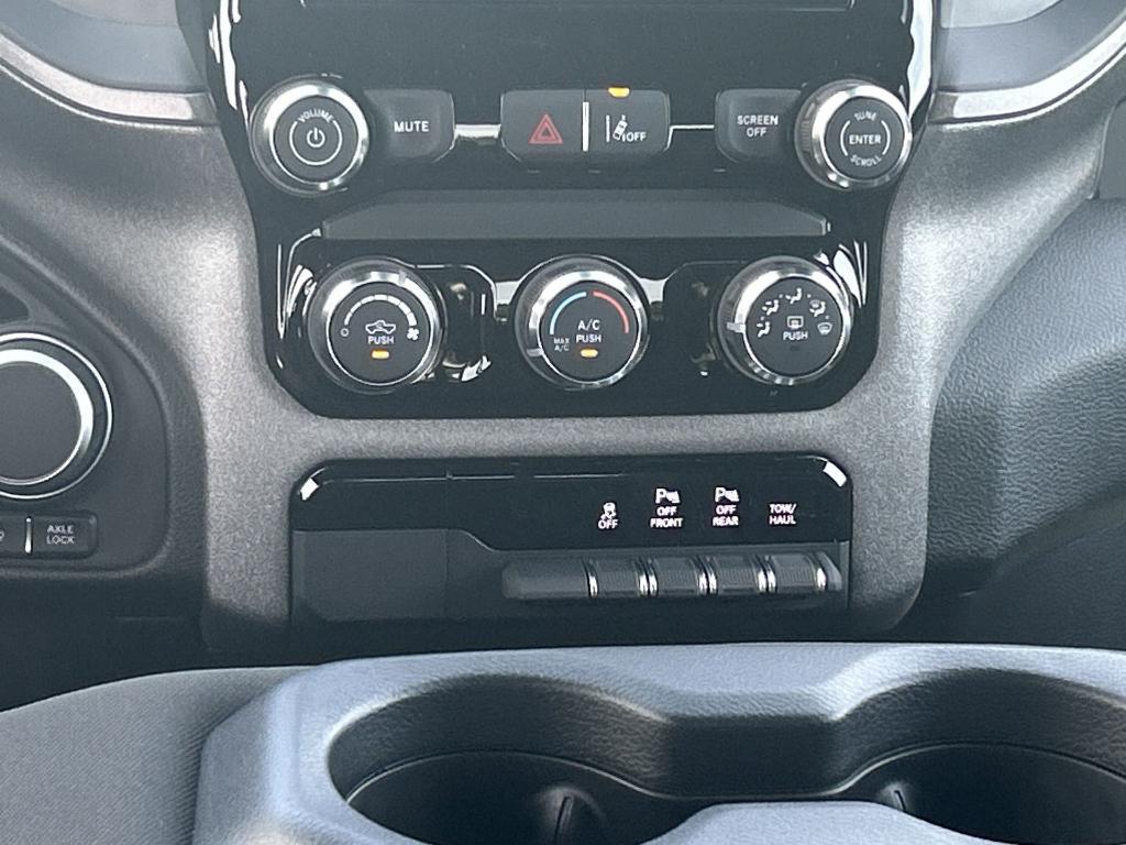 new 2025 Ram 1500 car