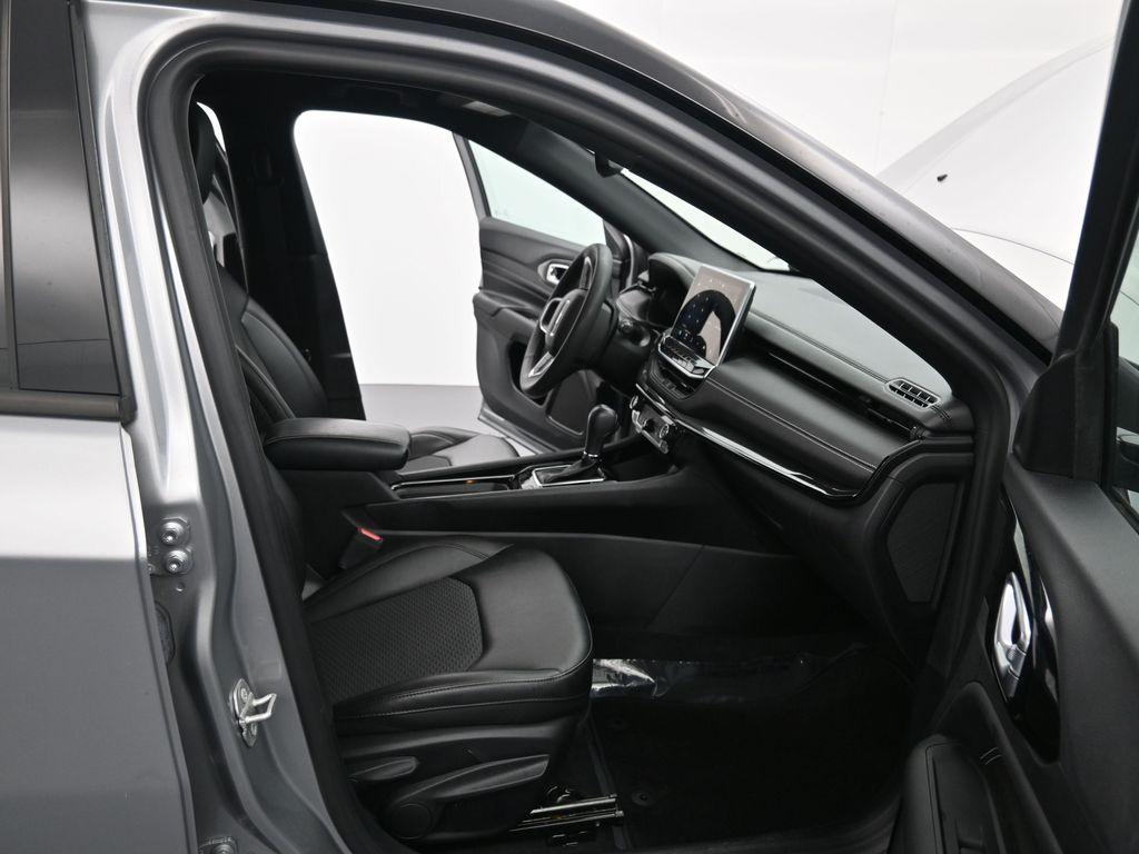 used 2022 Jeep Compass car, priced at $21,213