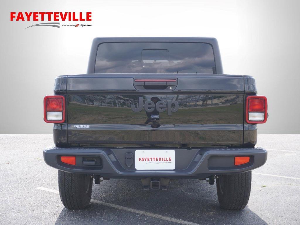 used 2022 Jeep Gladiator car, priced at $30,674