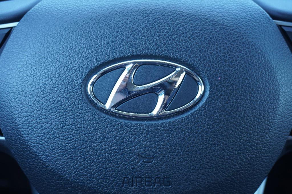 used 2022 Hyundai Santa Fe car, priced at $25,362