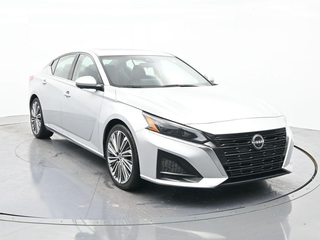 used 2023 Nissan Altima car, priced at $19,878
