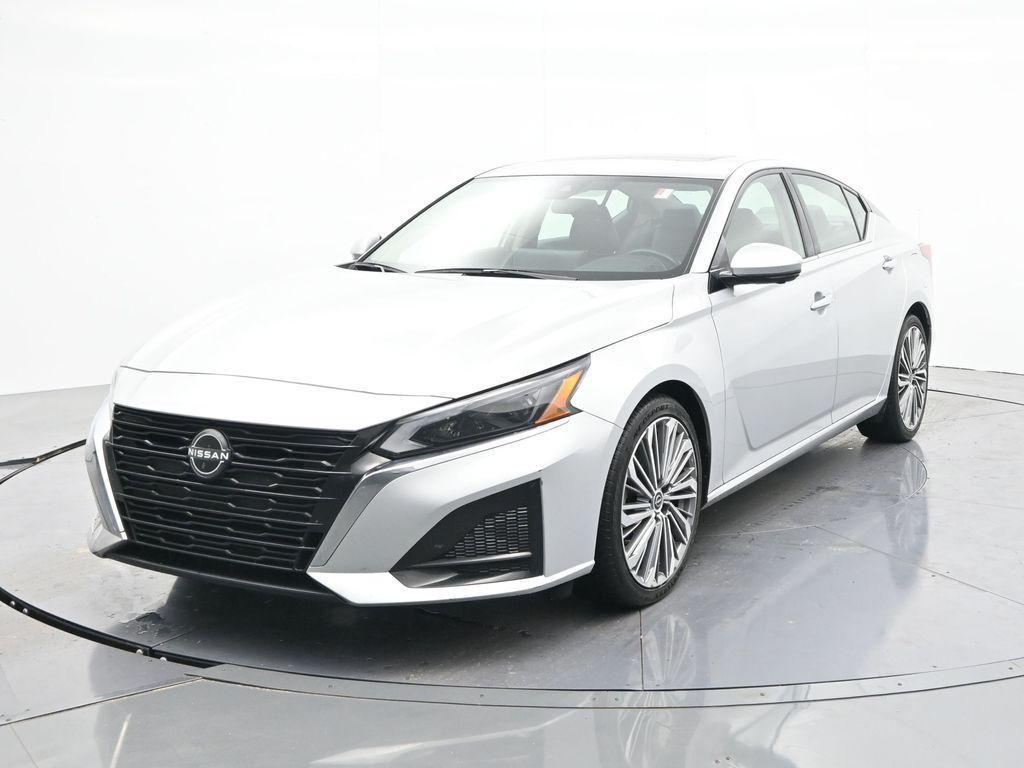 used 2023 Nissan Altima car, priced at $19,878