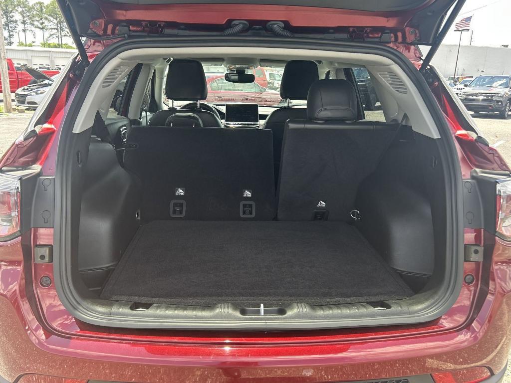 used 2022 Jeep Compass car, priced at $23,325