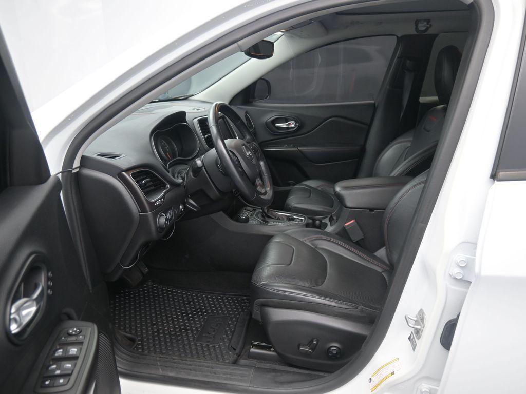 used 2021 Jeep Cherokee car, priced at $21,486