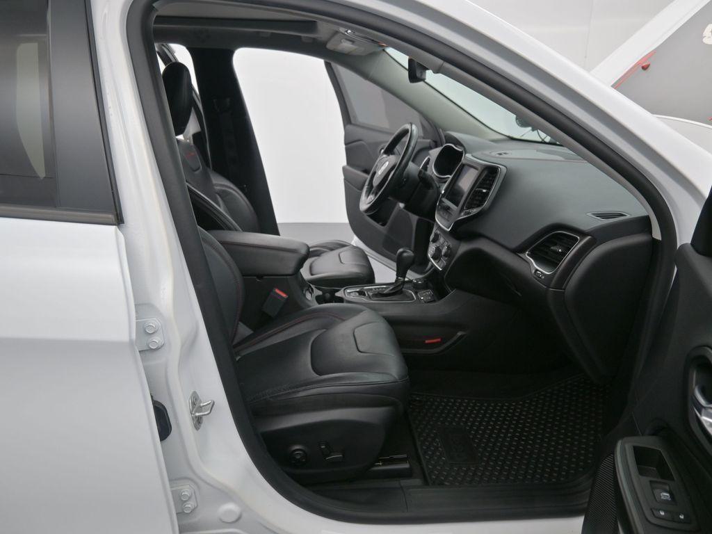 used 2021 Jeep Cherokee car, priced at $21,486