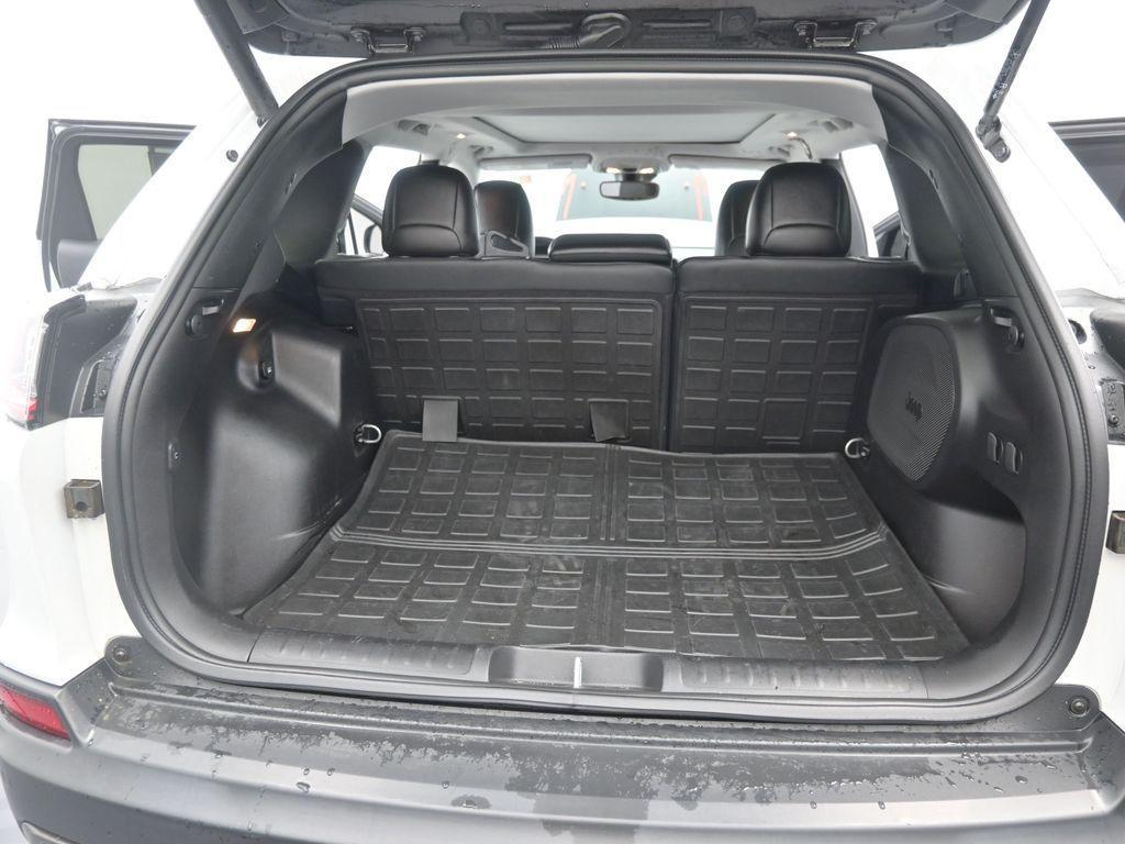 used 2021 Jeep Cherokee car, priced at $21,486