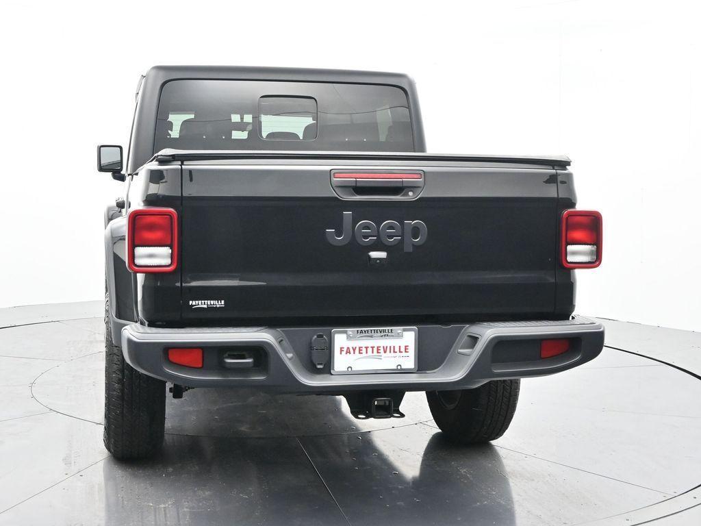 used 2022 Jeep Gladiator car, priced at $31,987