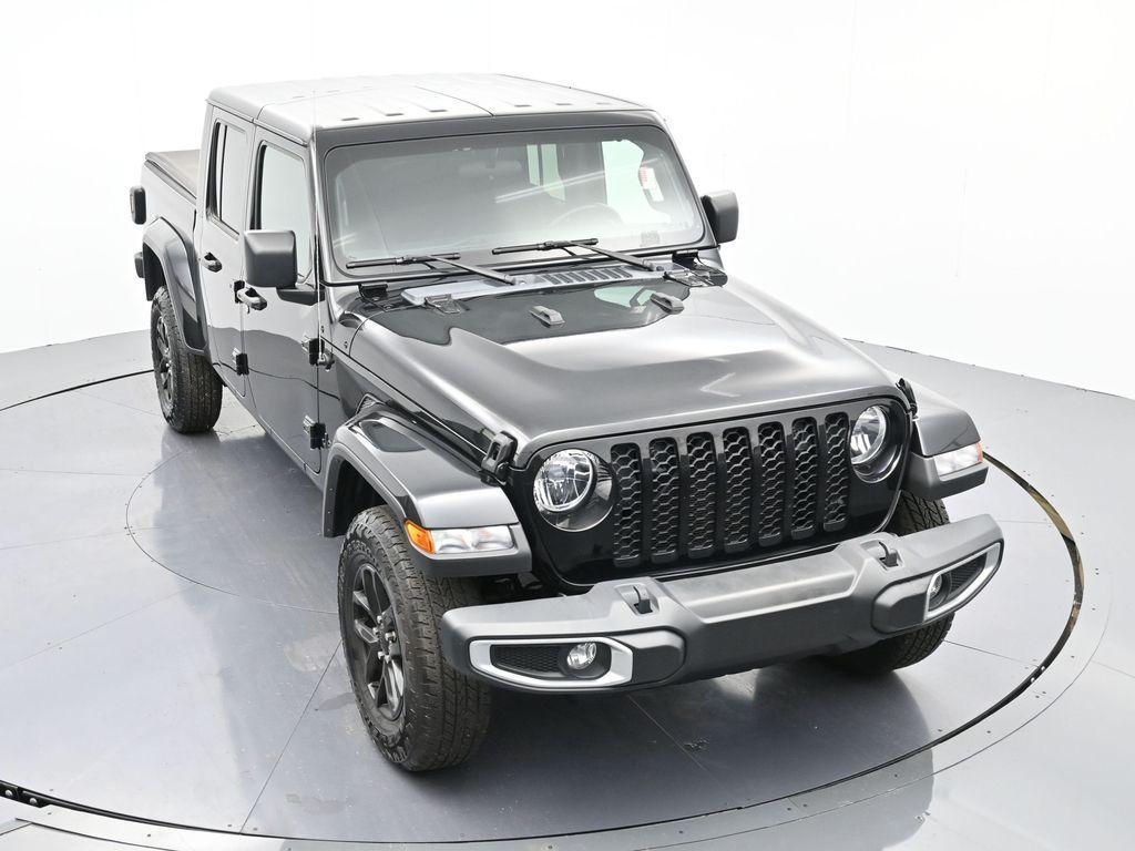 used 2022 Jeep Gladiator car, priced at $31,987