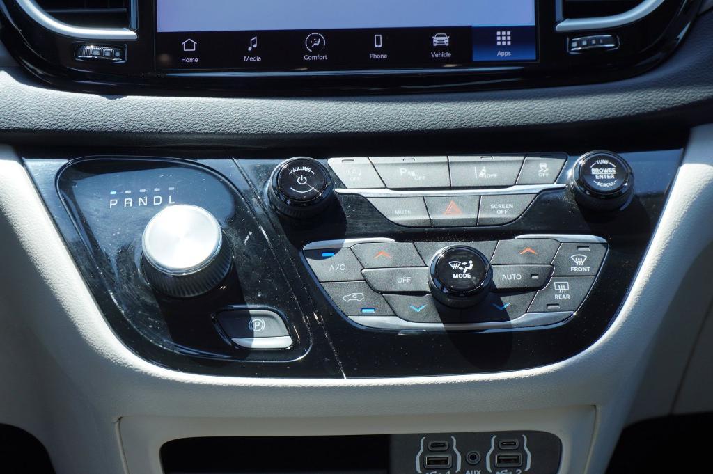 used 2023 Chrysler Pacifica car, priced at $22,764