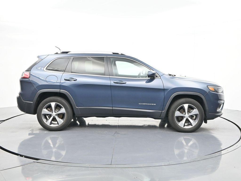 used 2021 Jeep Cherokee car, priced at $20,427