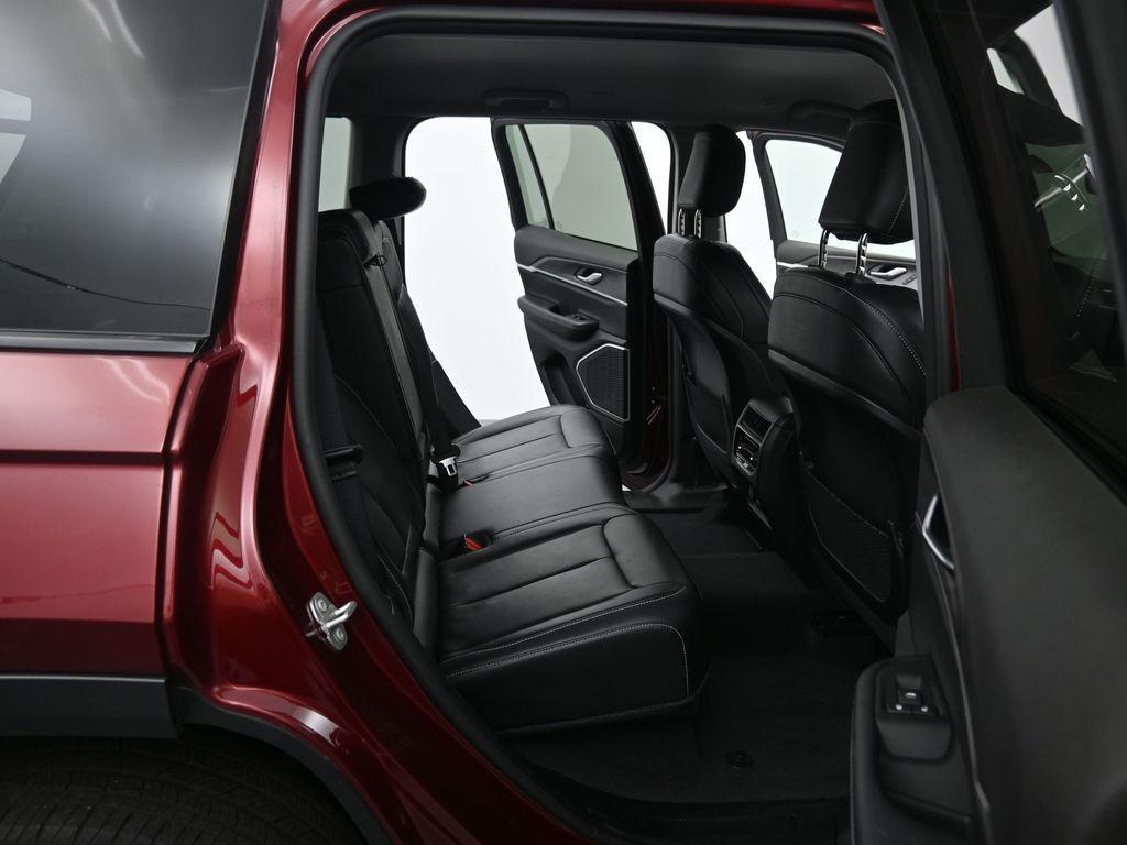 used 2022 Jeep Grand Cherokee car, priced at $26,071