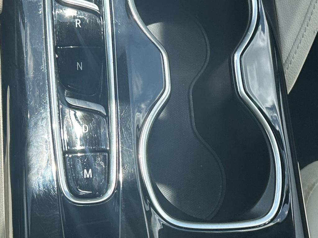 used 2023 Buick Envision car, priced at $22,077
