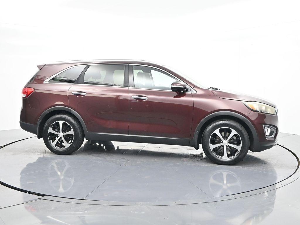used 2017 Kia Sorento car, priced at $13,154