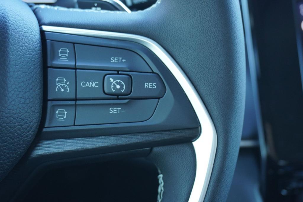 used 2023 Jeep Grand Cherokee car, priced at $31,763
