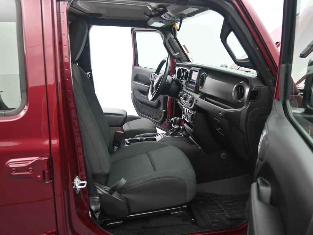 used 2022 Jeep Gladiator car, priced at $31,984