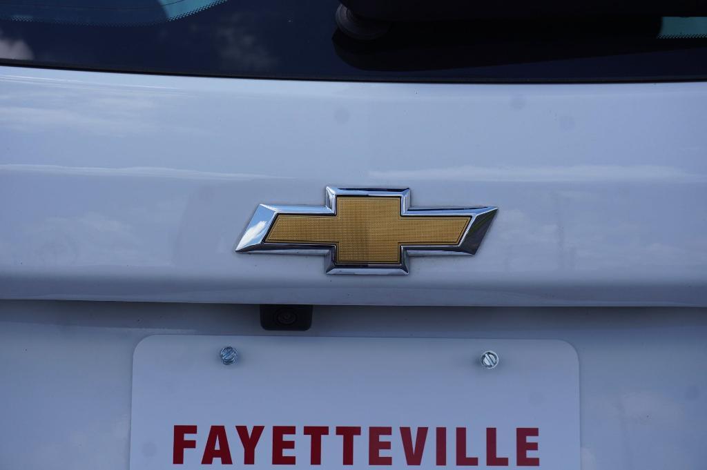 used 2021 Chevrolet Equinox car, priced at $18,015