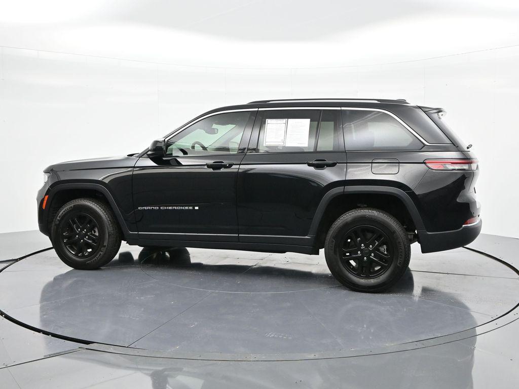 used 2023 Jeep Grand Cherokee car, priced at $29,210