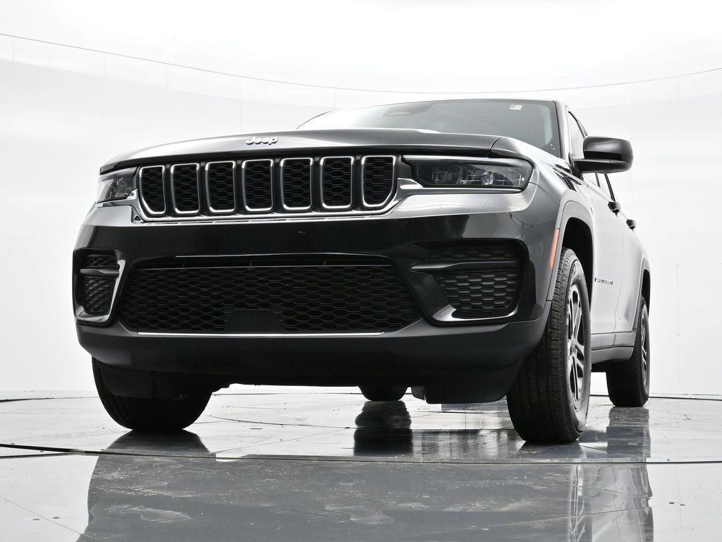 used 2023 Jeep Grand Cherokee car, priced at $29,210