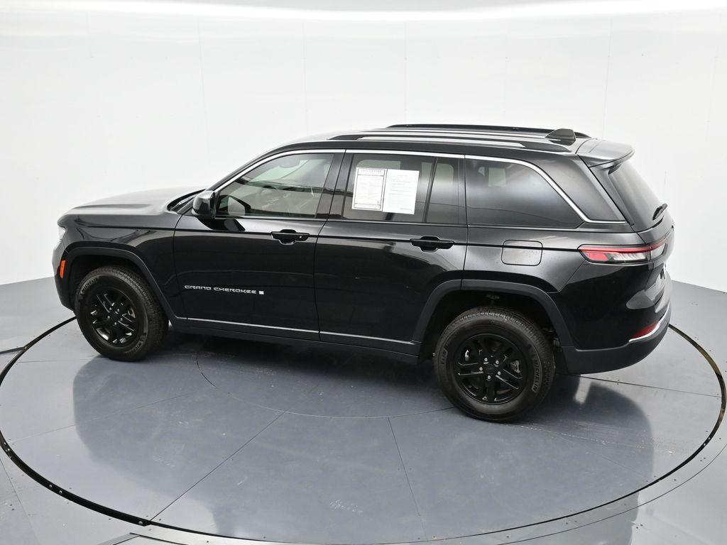 used 2023 Jeep Grand Cherokee car, priced at $29,210