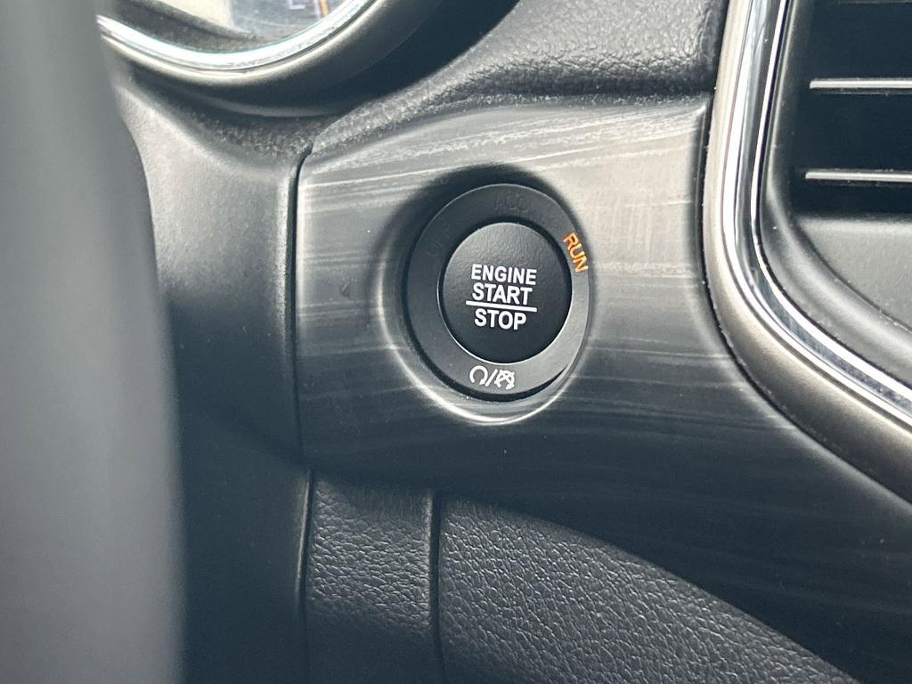 used 2019 Jeep Grand Cherokee car, priced at $19,281
