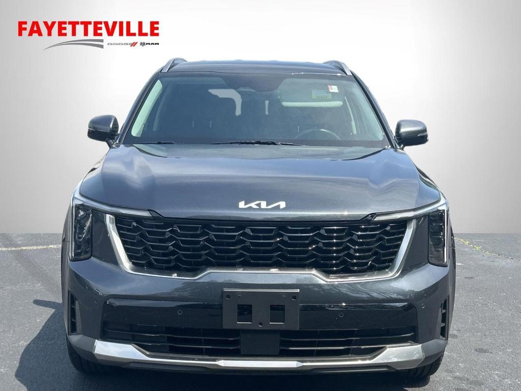 used 2024 Kia Sorento car, priced at $26,987