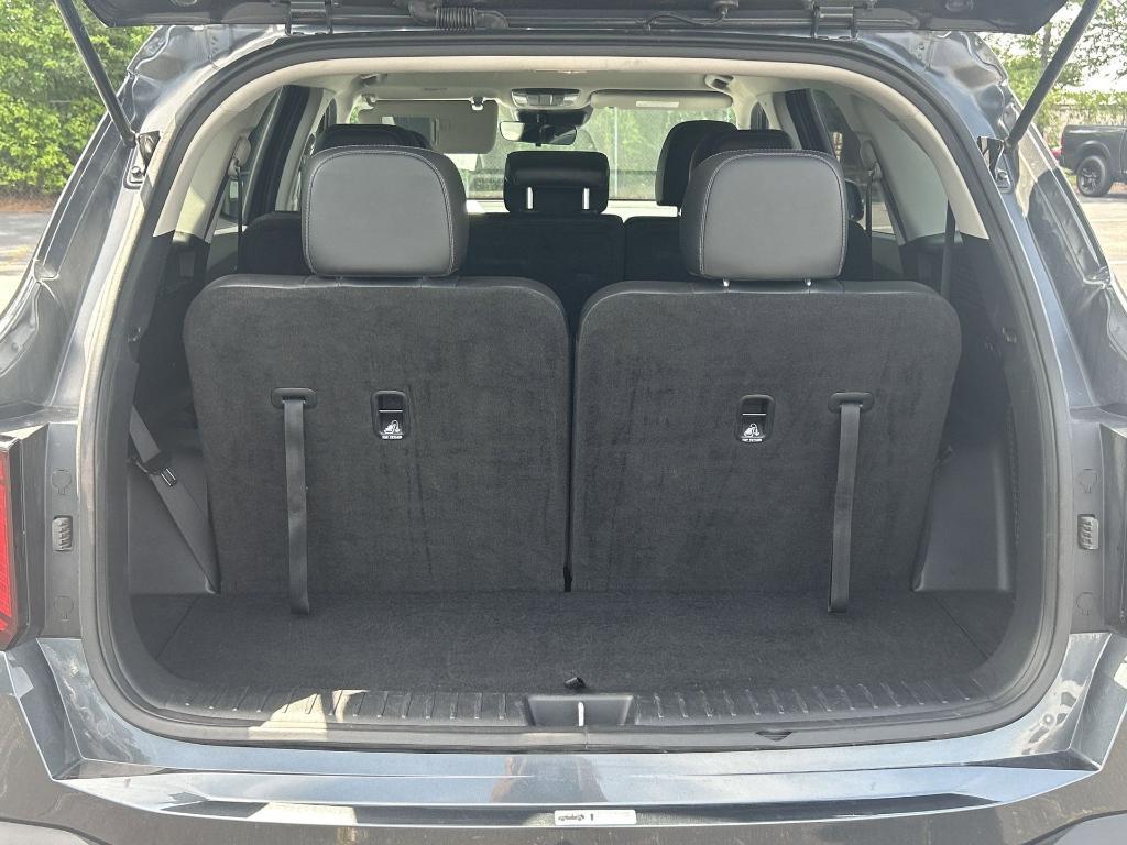used 2024 Kia Sorento car, priced at $26,987