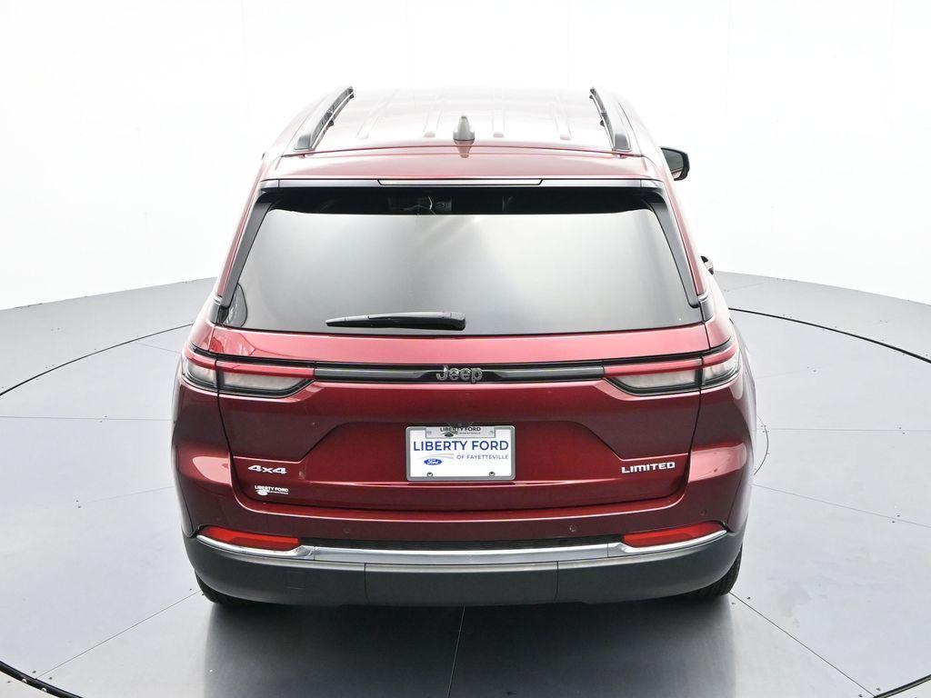 used 2024 Jeep Grand Cherokee car, priced at $30,987