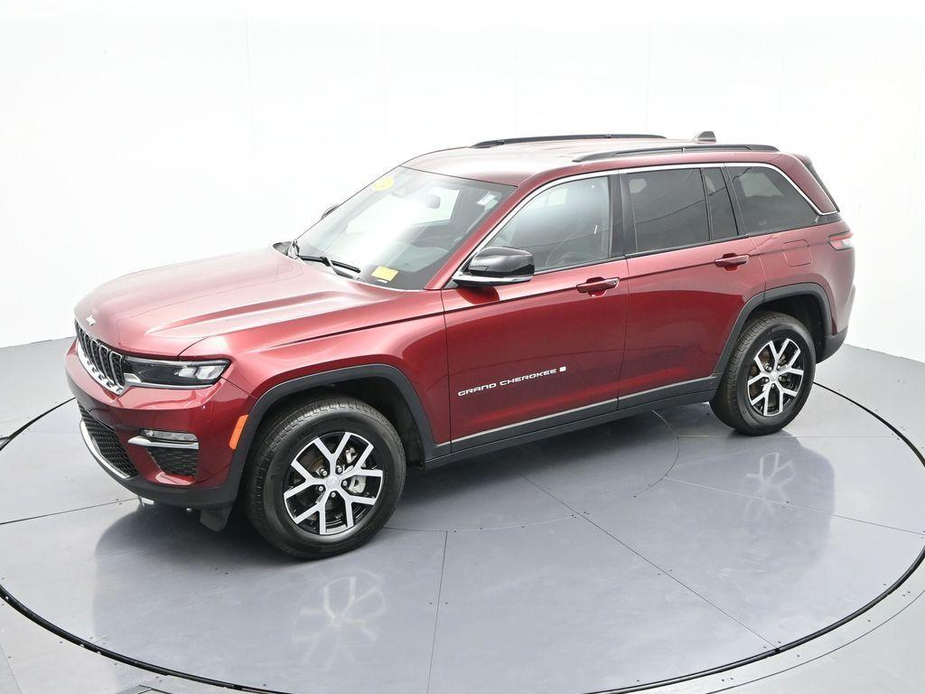 used 2024 Jeep Grand Cherokee car, priced at $30,987